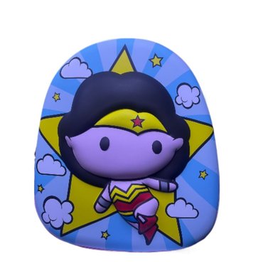 MOCHILA RELIEVE 3D A5 PARA NIÑOS CON RELIEVE MUJER MARAVILLA