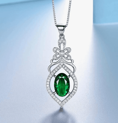 COLLAR FLOR IMPERIAL CON CIRCONIA RESPLANDECIENTE - PLATA 925