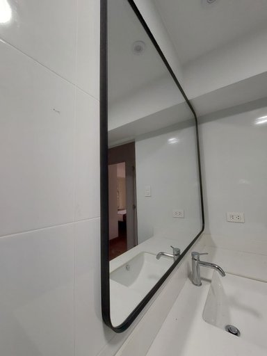 ESPEJO RECTANGULAR CON BORDES BOLEADOS 113X85 CM - 2