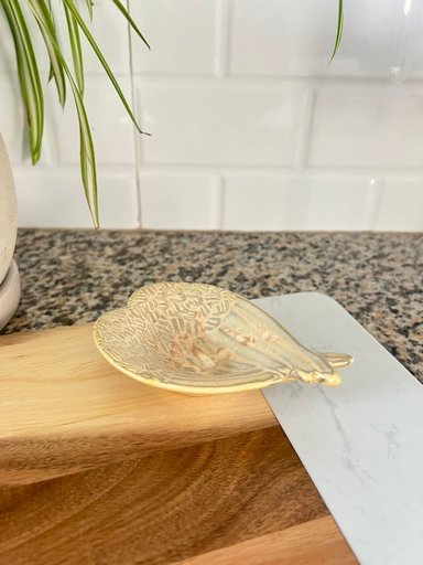 BOWL PARA CREMAS SALSAS ALAS BEIGE 12X09X03 CM