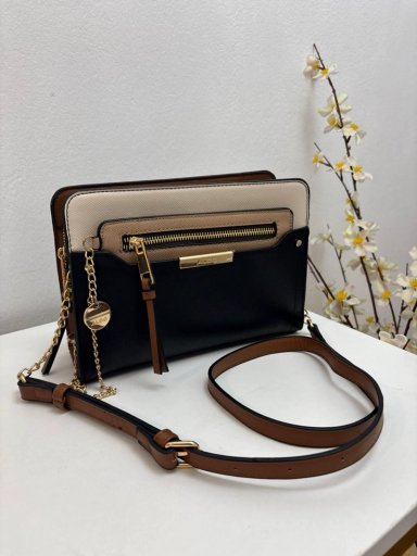 CARTERA ALDO CON COLORES NEUTROS