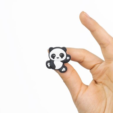 PIN DECORATIVO PARA ESTETOSCOPIO KAMED DISEÑO PANDA - 2