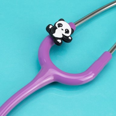 PIN DECORATIVO PARA ESTETOSCOPIO KAMED DISEÑO PANDA - 3