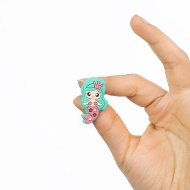 PIN DECORATIVO PARA ESTETOSCOPIO KAMED DISEÑO SIRENITA - 2