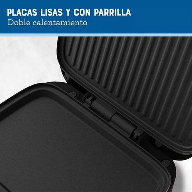 SANDWICHERA OSTER CKSTSM400 COMPACTA CON PLATOS HONDOS NEGRO - 6