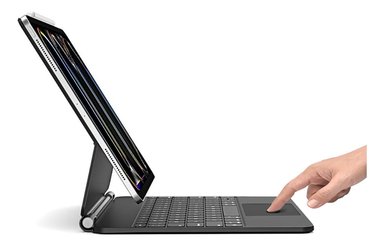 TECLADO MAGNÉTICO PARA IPAD PRO 11 M4 2024 NEGRO A2836 A2837 - 1