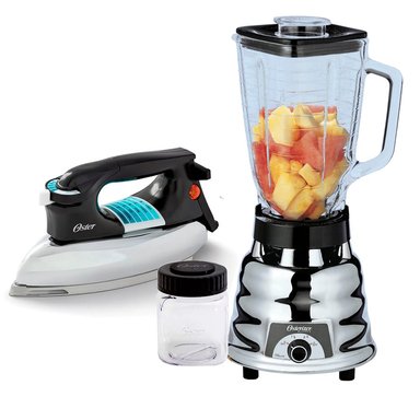 COMBO OSTER LICUADORA CLASICA 250-22 + PLANCHA CLASICA GCSTBV4119