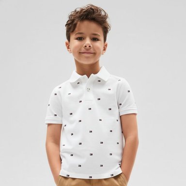 POLO CAMISERO TOMMY HILFIGER ALLOVER FLAG NIÑO CON DISEÑO MONOGRAMA DE BANDERA