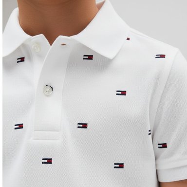 POLO TOMMY HILFIGER KIDS ALLOVER FLAG DISEÑO MONOGRAMA DE BANDERA - 3