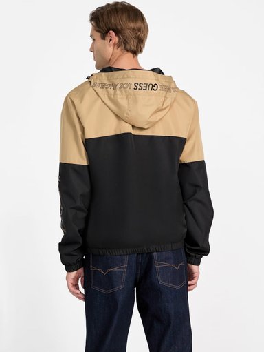 CASACA GUESS HOMBRE ECO NIRO CORTAVIENTO CON CAPUCHA NEGRO BEIGE - 4