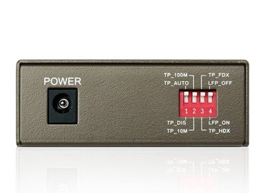 MC112CS
CONVERSOR DE MEDIOS WDM 10/100MBPS - 2