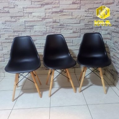 SILLA EAMES NÓRDICA SOFISTICADA NEGRO X 03 UNDS
