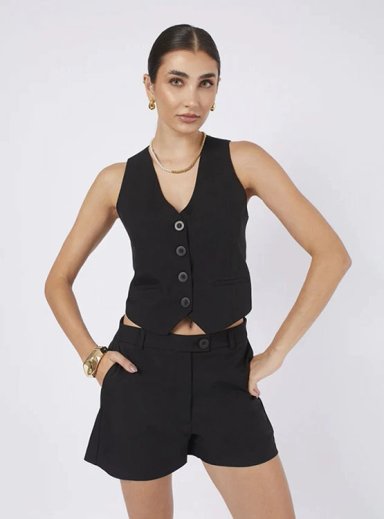 CHALECO SASTRERO CON BOTONES Y REGULADOR ESPALDA