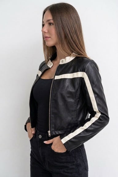 CASACA MOTERA EN TENDENCIA DE MUJER CUERINA - 2