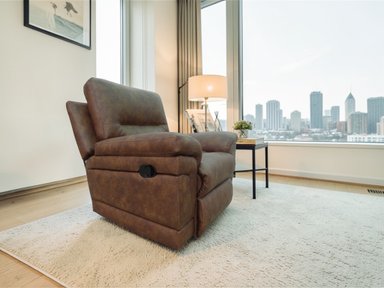 RECLINABLE LINEA UNO MUEBLES MADERA TORNILLO MOCHA BOSTON MOCCA