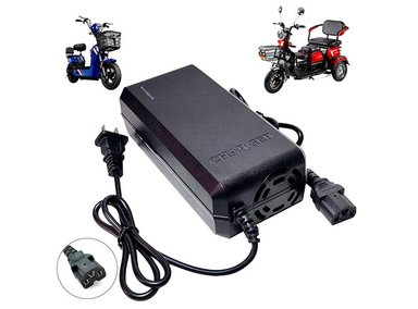 CARGADOR PARA MOTO ELÉCTRICA ADVANTECH 48V20AH DE 48V 20AH CON BATERÍA PLOMO ACIDO