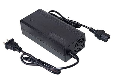 CARGADOR PARA MOTO ELÉCTRICA ADVANTECH 62.7V2A CITYCOCO DE 60V CON BATERÍA DE LITIO. SALIDA 67.2V 2A - 2