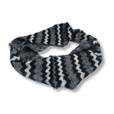 BUFANDA CHALINA MUJER NEGRA