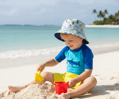 GORRO REVERSIBLE DE DIBUJOS ANIMADOS PARA NIÑOS GRIS Y AMARILLO