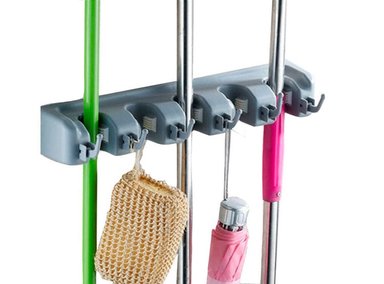 SOPORTE MEGIM ORGANIZADOR PARA ESCOBA