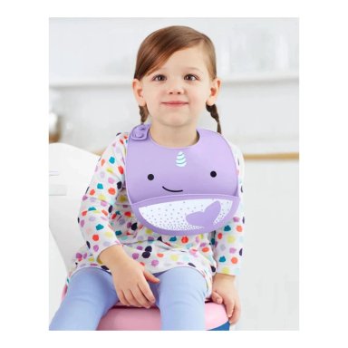 BABERO DE SILICONA NARWHAL SKIP HOP - 4