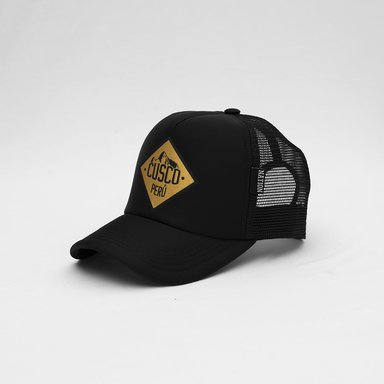 GORRA TRUCKER HOMBRE NATION STORE CUSCO DORADO