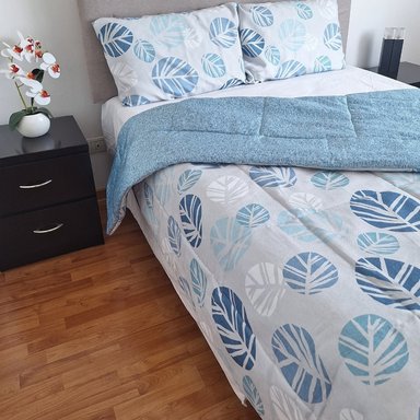 CUBREPLUMON LUJO 2 PLAZAS LINO CELESTE CLARO ESTAMPADOS HOJAS