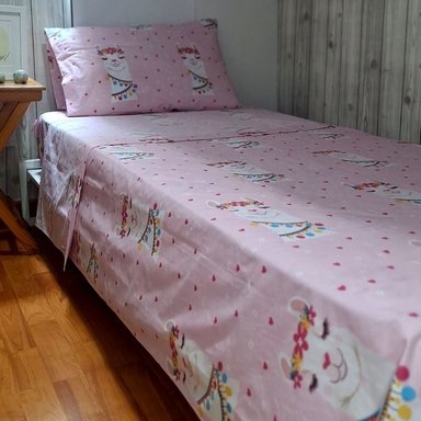 SET SÁBANAS LUJO 1.5 PLAZAS ROSADO ESTAMPADO INFANTIL CORAZONES 3 PIEZAS