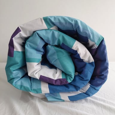 CUBREPLUMON LUJO 1 PLAZA GRIS ESTAMPADOS CUADROS MORADO REVERSIBLE - 4