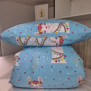 CUBREPLUMON LUJO 1.5 PLAZAS CELESTE ESTAMPADOS INFANTIL CON DISEÑO LLAMA - 3
