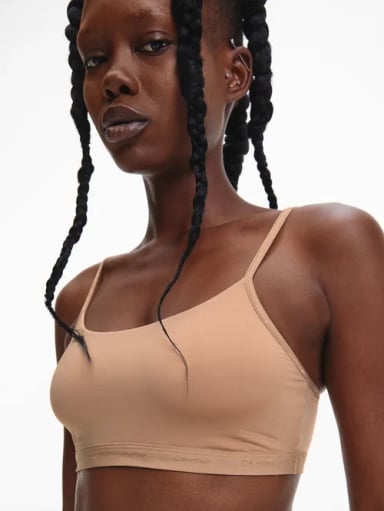SOSTÉN MUJER CALVIN KLEIN FORM TO BODY UNLINED BRALETTE - 4