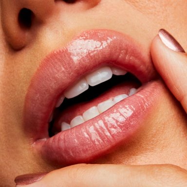 BRILLO LABIAL MAC LIPGLASS TONO OYSTER GIRL - 3