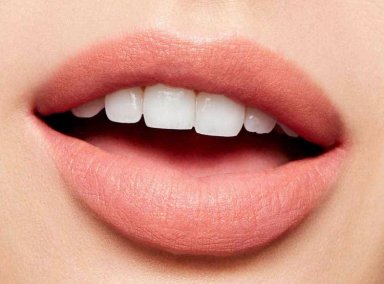 LABIAL MAC POWDER KISS LIQUID LIPCOLOUR DATEMAKER - 4