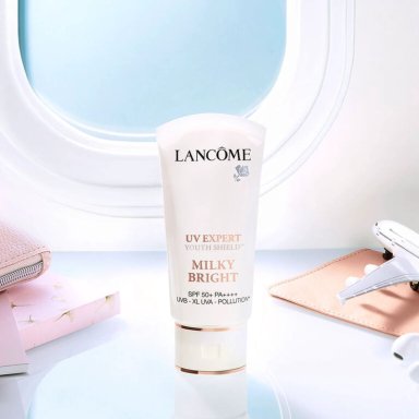 BLOQUEADOR LANCOME UV EXPERT YOUTH SHIELD MILKY BRIGHT SPF50 50 ml - 3