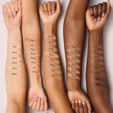 POLVO MAC STUDIO FIX POWDER PLUS FOUNDATION EN EL TONO NC20 - 4