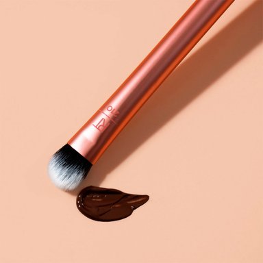 BROCHA REAL TECHNIQUES 210 EXPERT CONCEALER - 3