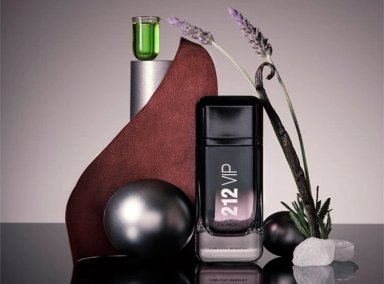 PERFUME CAROLINA HERRERA 212 VIP BLACK HOMBRE EDP 100ML - 4