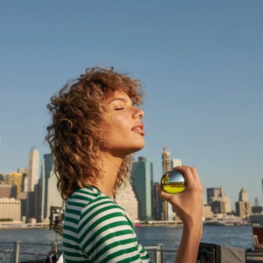 PERFUME DKNY BE DELICIOUS MUJER EDP 100 ML + 15 ML + MOUSSE DE DUCHA 150 ML - 5