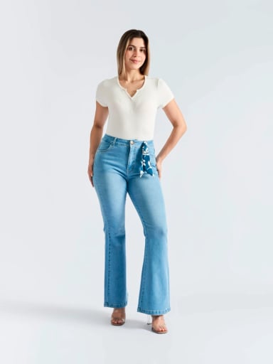 JEAN FLARE MUJER PARADA 111 AXIA 99 - 1