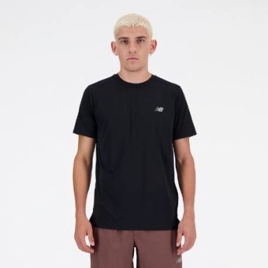 POLO DEPORTIVO HOMBRE NEW BALANCE MT41222BK MANGA CORTA TEES SPORT ESSENTIALS NEGRO - 1