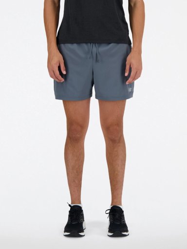 SHORT HOMBRE NEW BALANCE SPORT ESSENTIALS 5''