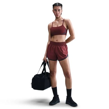 SHORT CROSSFIT MUJER NIKE HJ1128-619 GUINDA - 2