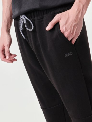 PANTALÓN DE BUZO HOMBRE REVUP SKINNY - 4