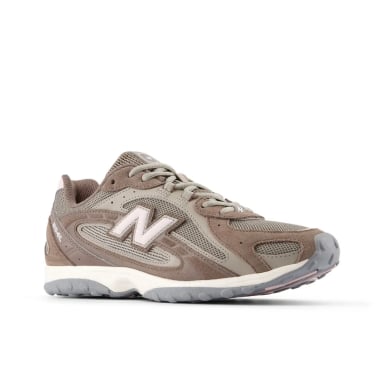ZAPATILLAS URBANAS MUJER NEW BALANCE 204L MARRÓN - 4