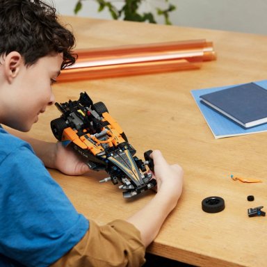 BLOQUES CONSTRUCCION LEGO 42169 NEOM MCLAREN FORMULA E RACE CAR - 5