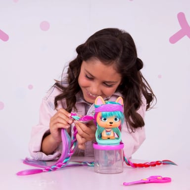 MUÑECA STRAWBERRY 715264 VIP PETS S7 ESCUELA DE PEINADOS - 11