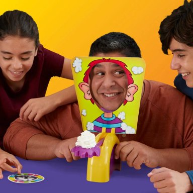JUEGO DE MESA HASBRO GAMING PIE FACE PASTELAZO - 6