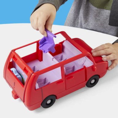 MUÑECA PEPPA PIG EL GRAN AUTO DE LA FAMILIA DE PEPPA - 12