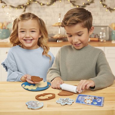 Little Tikes Creative Chefs Holiday Cookie Kit - 1