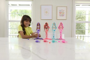 MUÑECA BARBIE COLOR REVEAL SORPRESA - 5